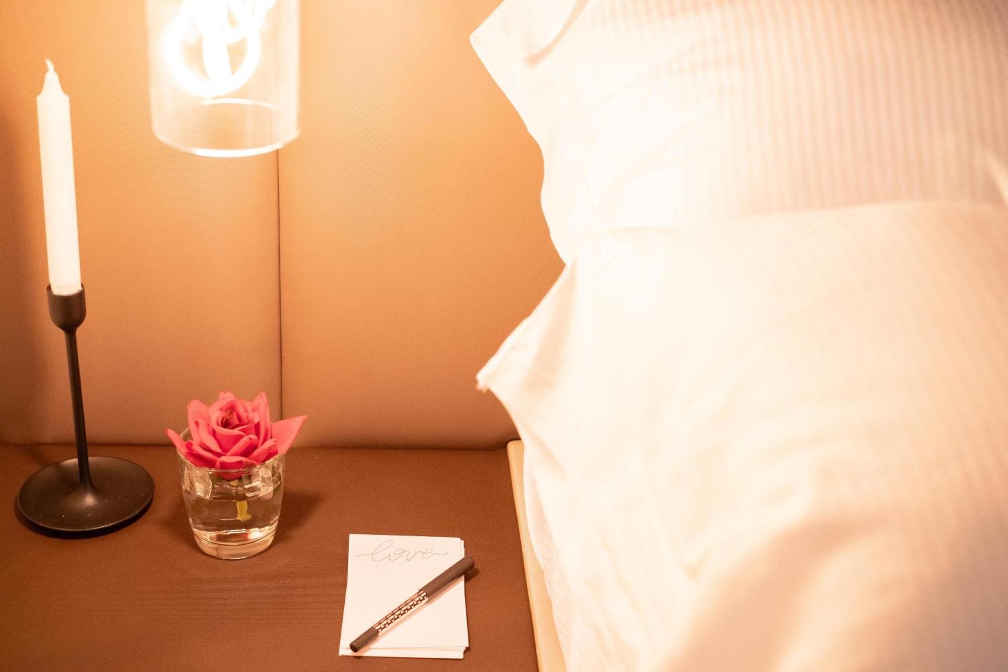 Alma Suites - Il Nido D'Amore Ливорно Экстерьер фото