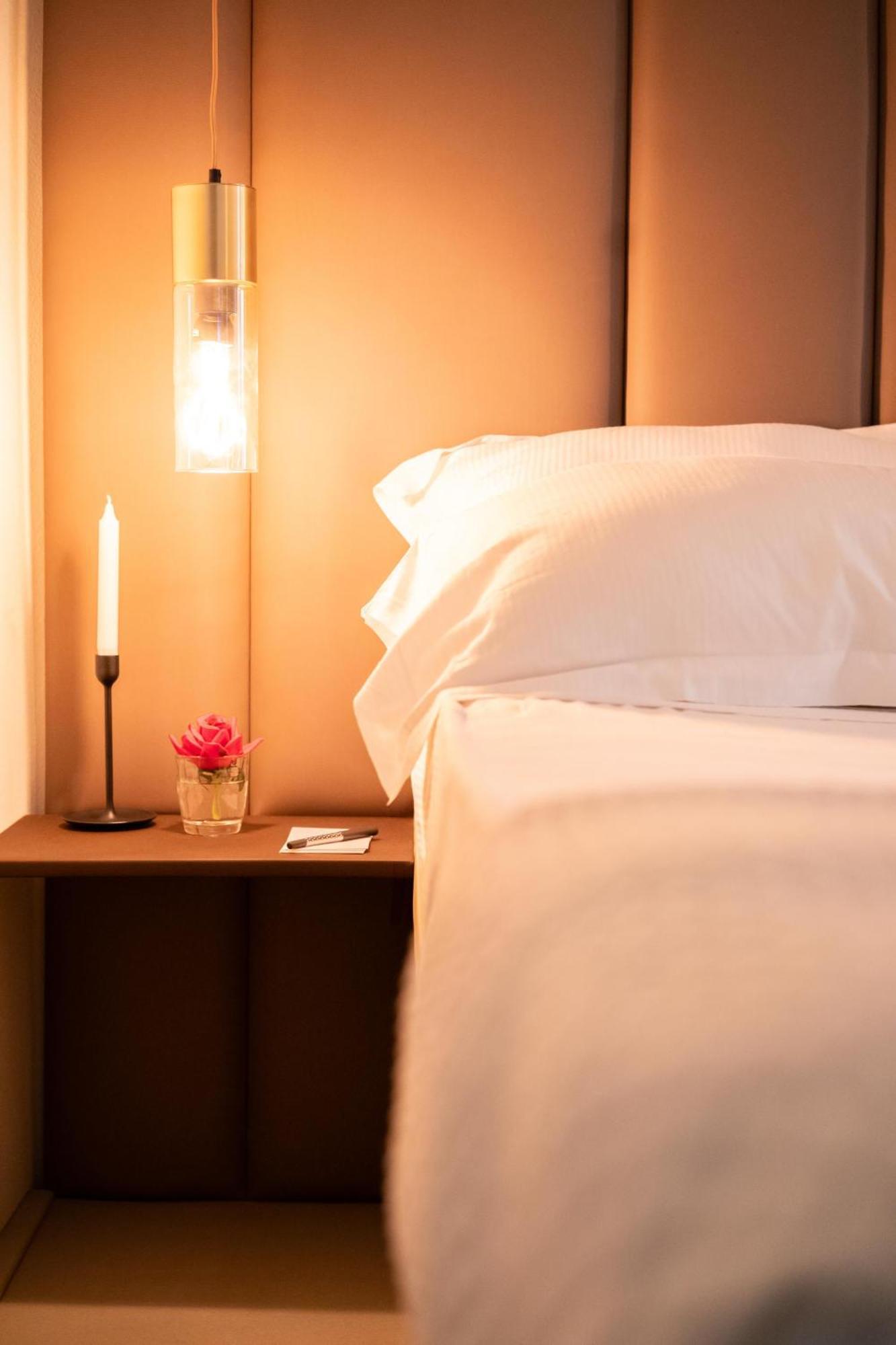 Alma Suites - Il Nido D'Amore Ливорно Экстерьер фото