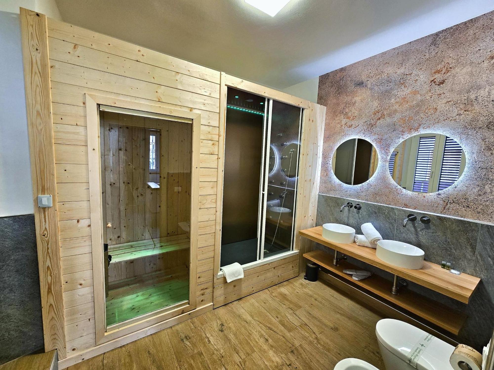 Alma Suites - Il Nido D'Amore Ливорно Экстерьер фото
